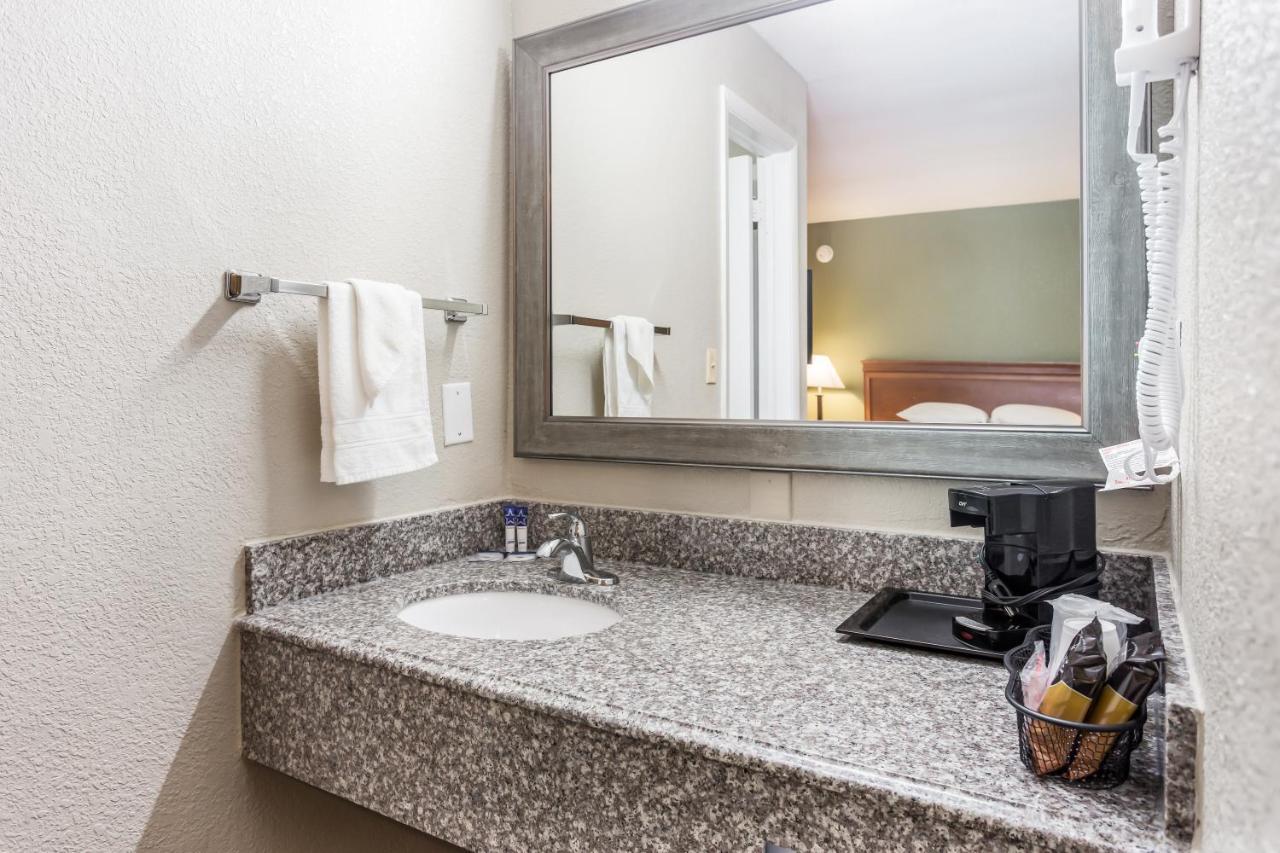 Americas Best Value Inn - Lebanon Exteriör bild